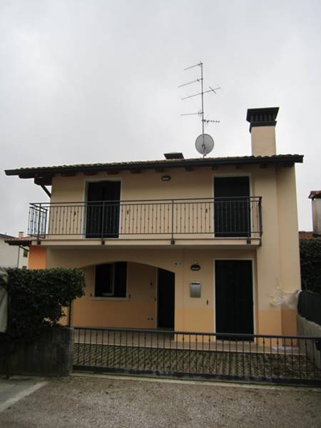 casa contigua - Maniago (PN)