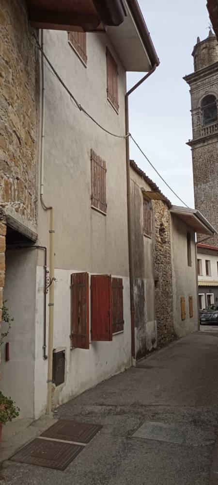 casa contigua - Meduno (PN) loc. Navarons