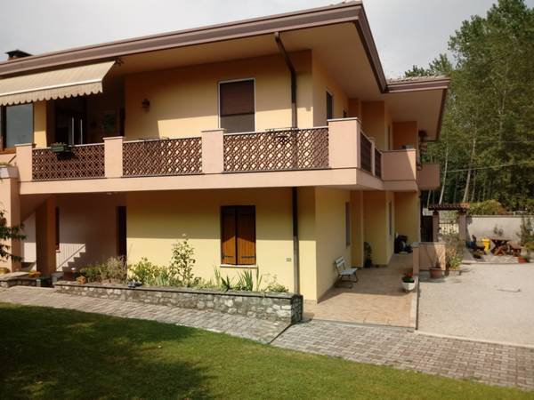 casa bifamiliare - 