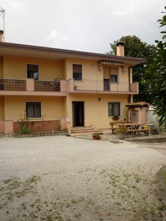 casa bifamiliare - 