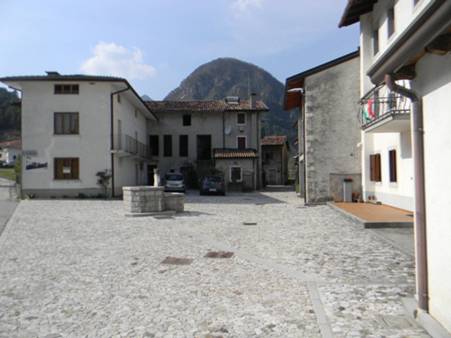 casa contigua - tramonti di Sotto (PN) loc. Faidona