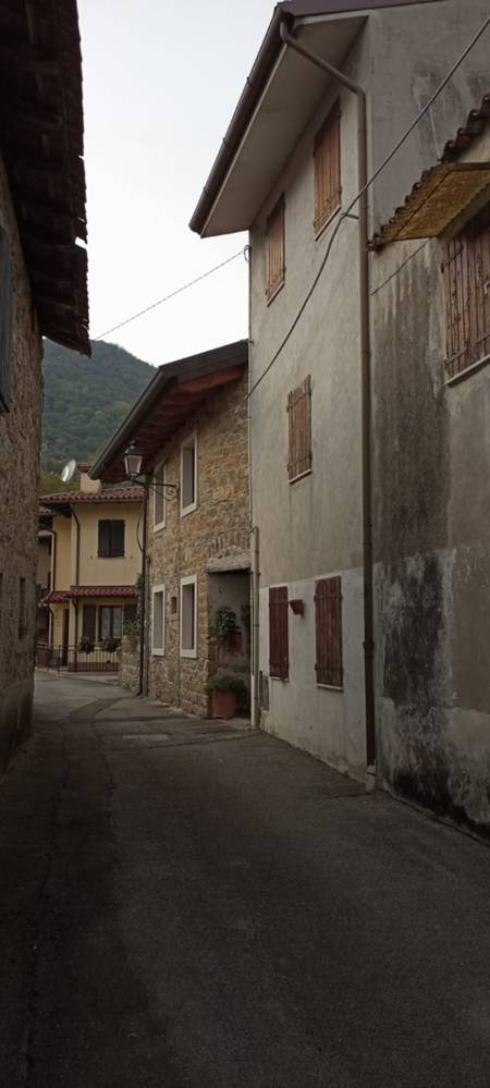 casa contigua - Meduno (PN) loc. Navarons